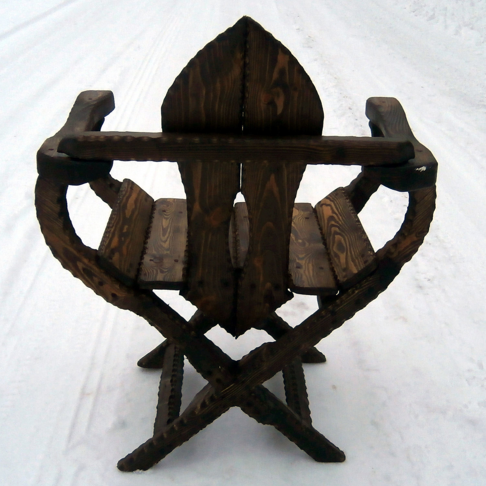 Табурет в рустикальном стиле