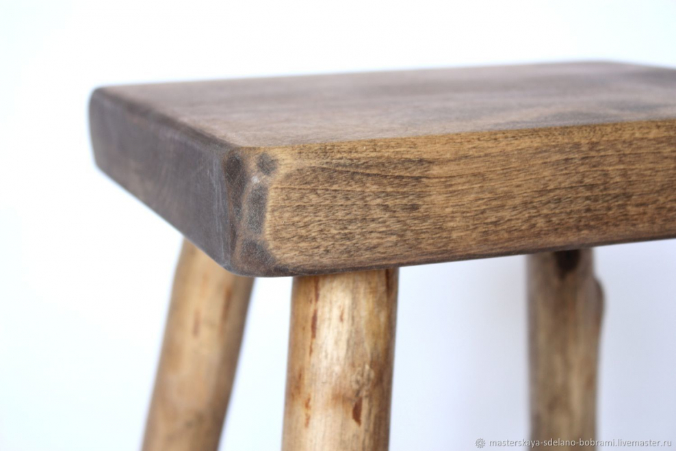 Табуретка из веток