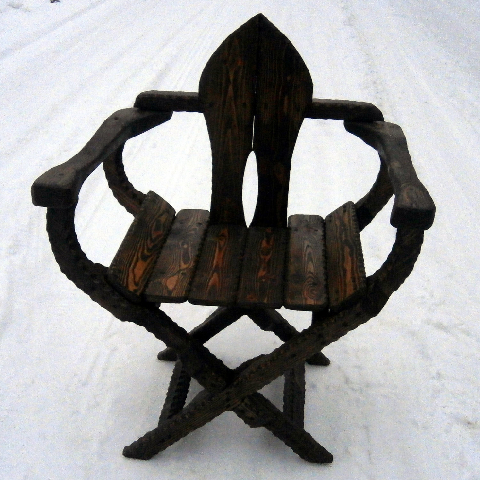 Табурет в рустикальном стиле