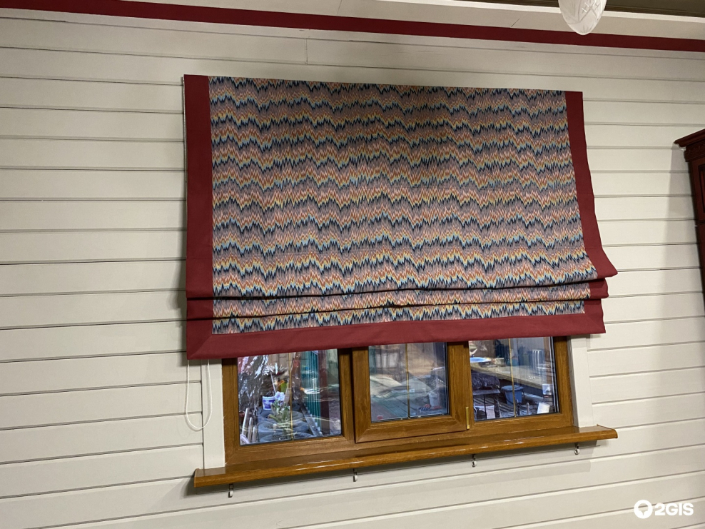 Римская штора в классическом стиле