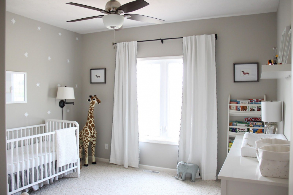 Детская в серо белом цвете