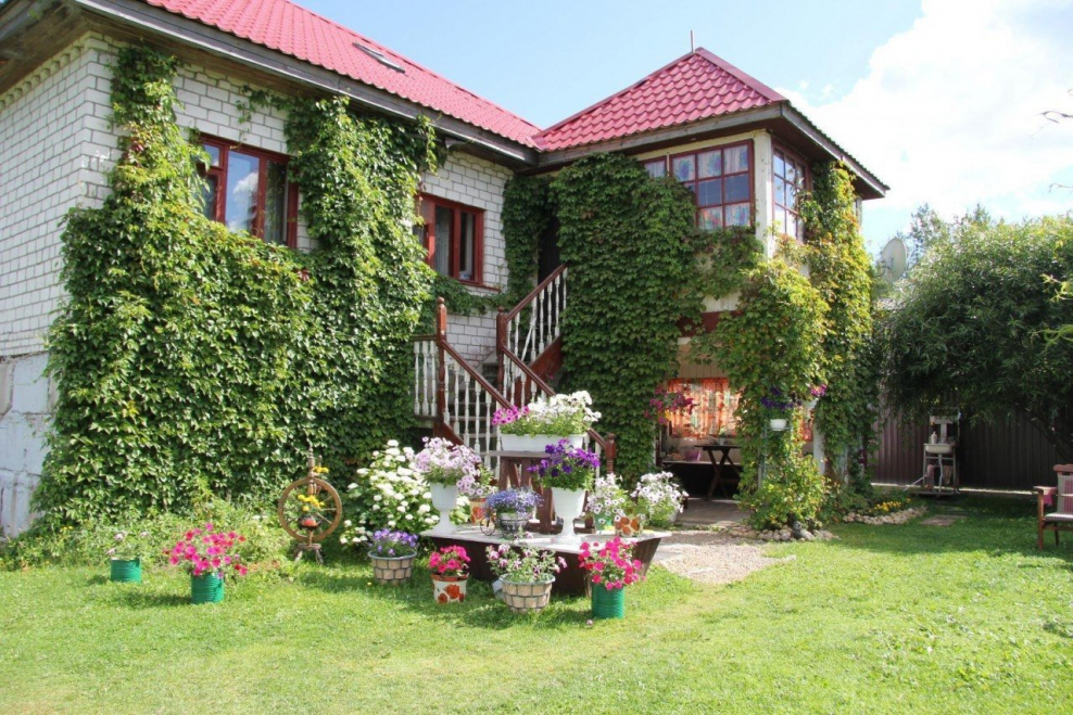 Красивая дача