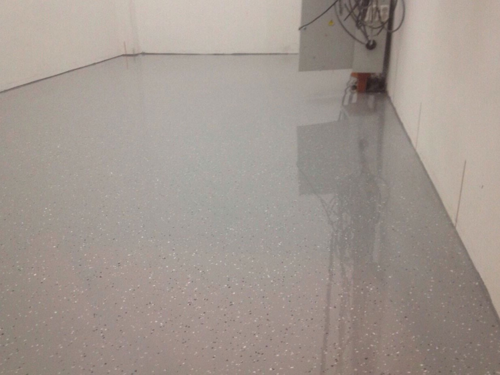 Тонкослойный эпоксидный наливной пол