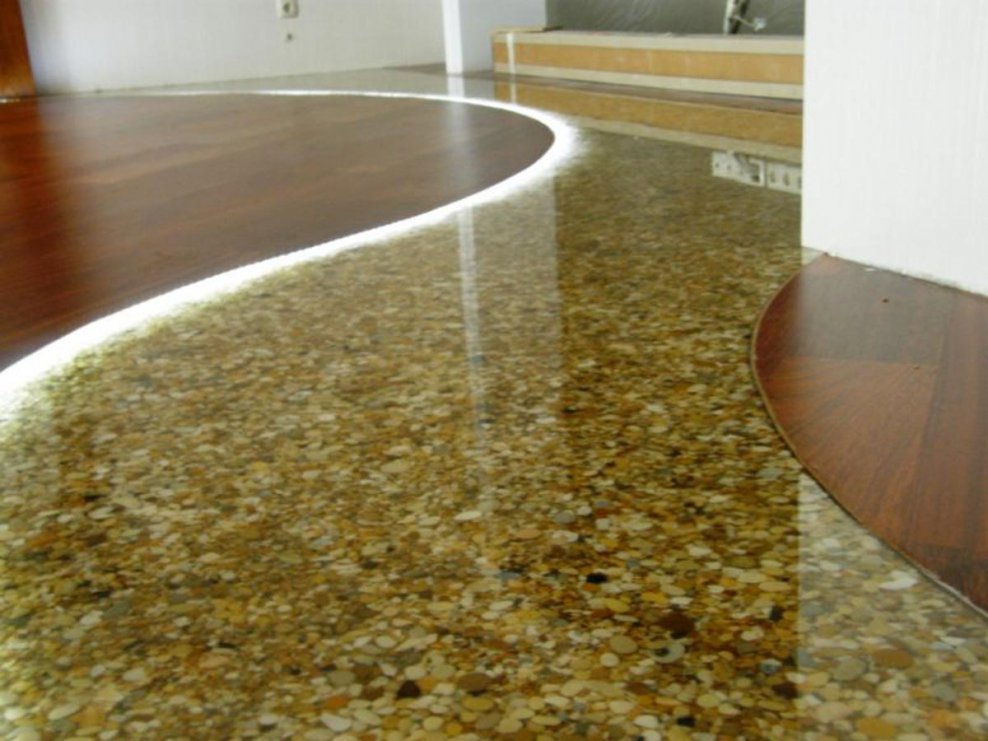 Самонивелирующийся наливной пол