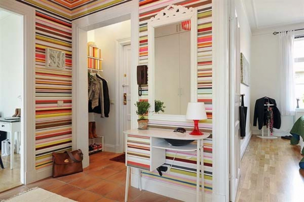 Прихожая в полоску