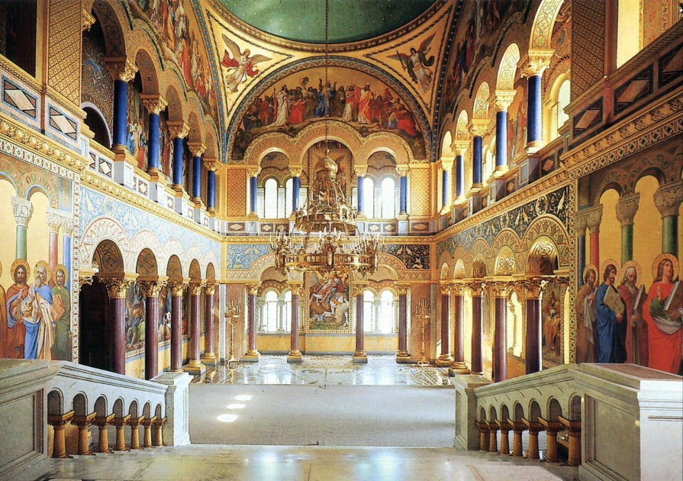 Замок Нойшванштайн (Бавария, Германия) внутри