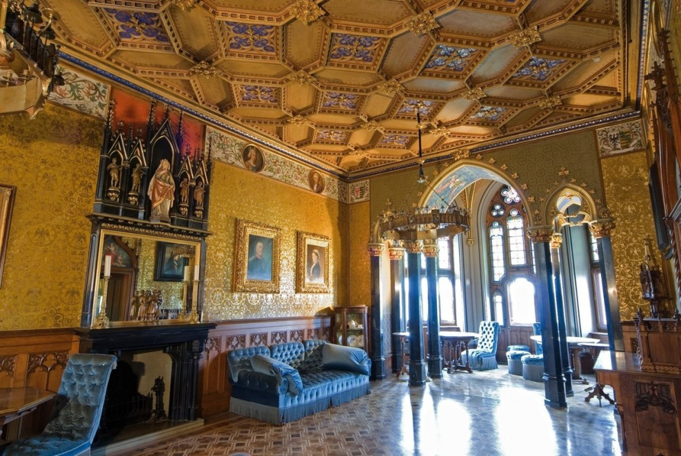 Замок Гогенцоллерн Германия интерьер