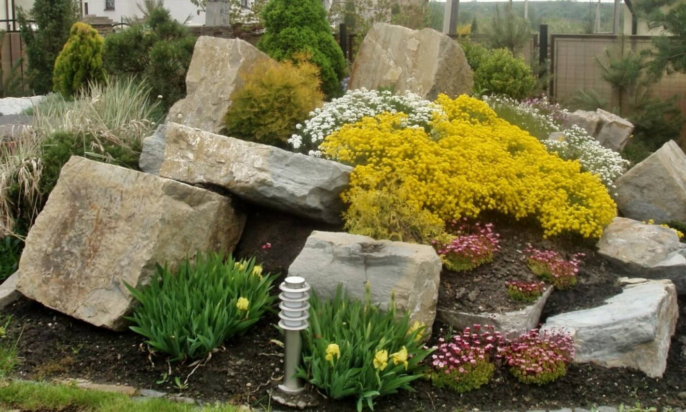 Клумба "Альпийская горка"