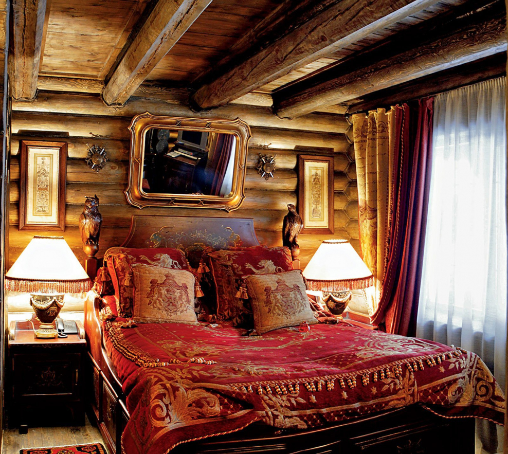 Спальня в старинном стиле