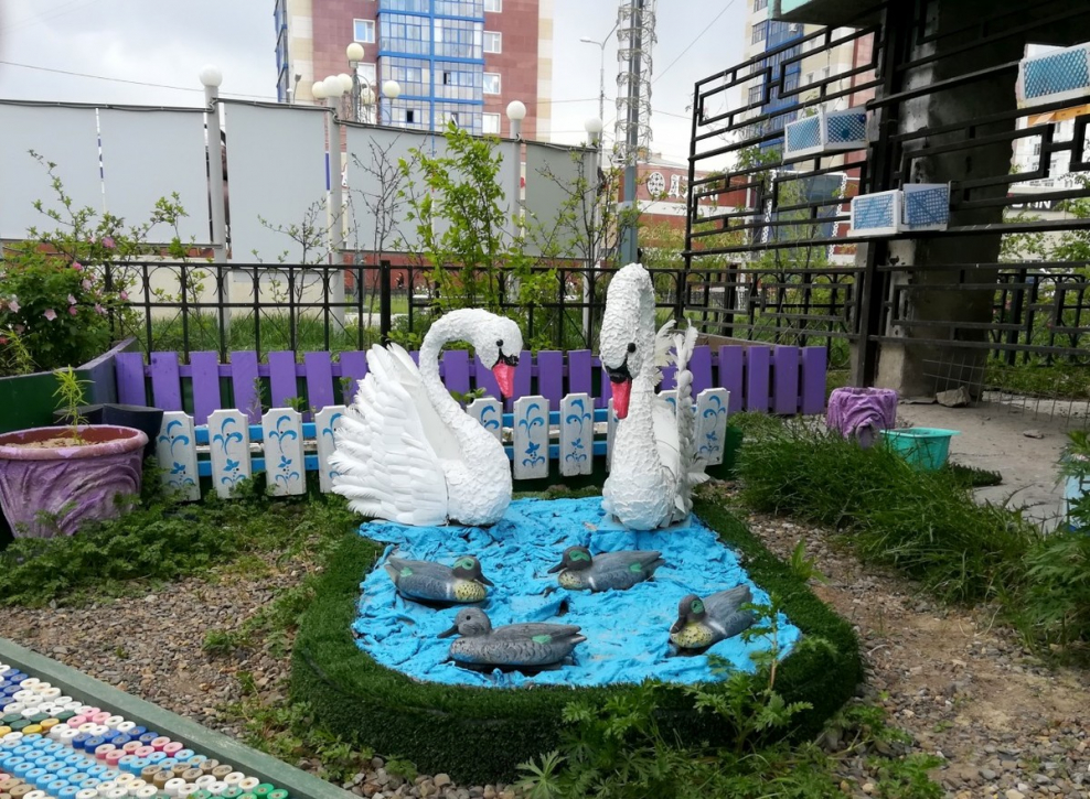 Украшаем свой двор