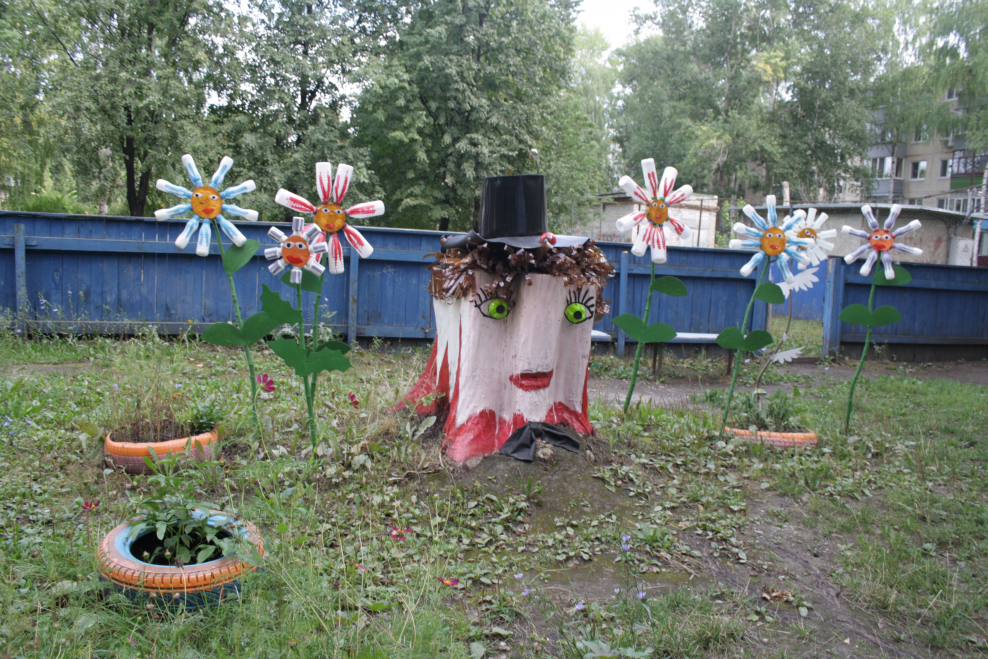 Украсить деревенский дворик