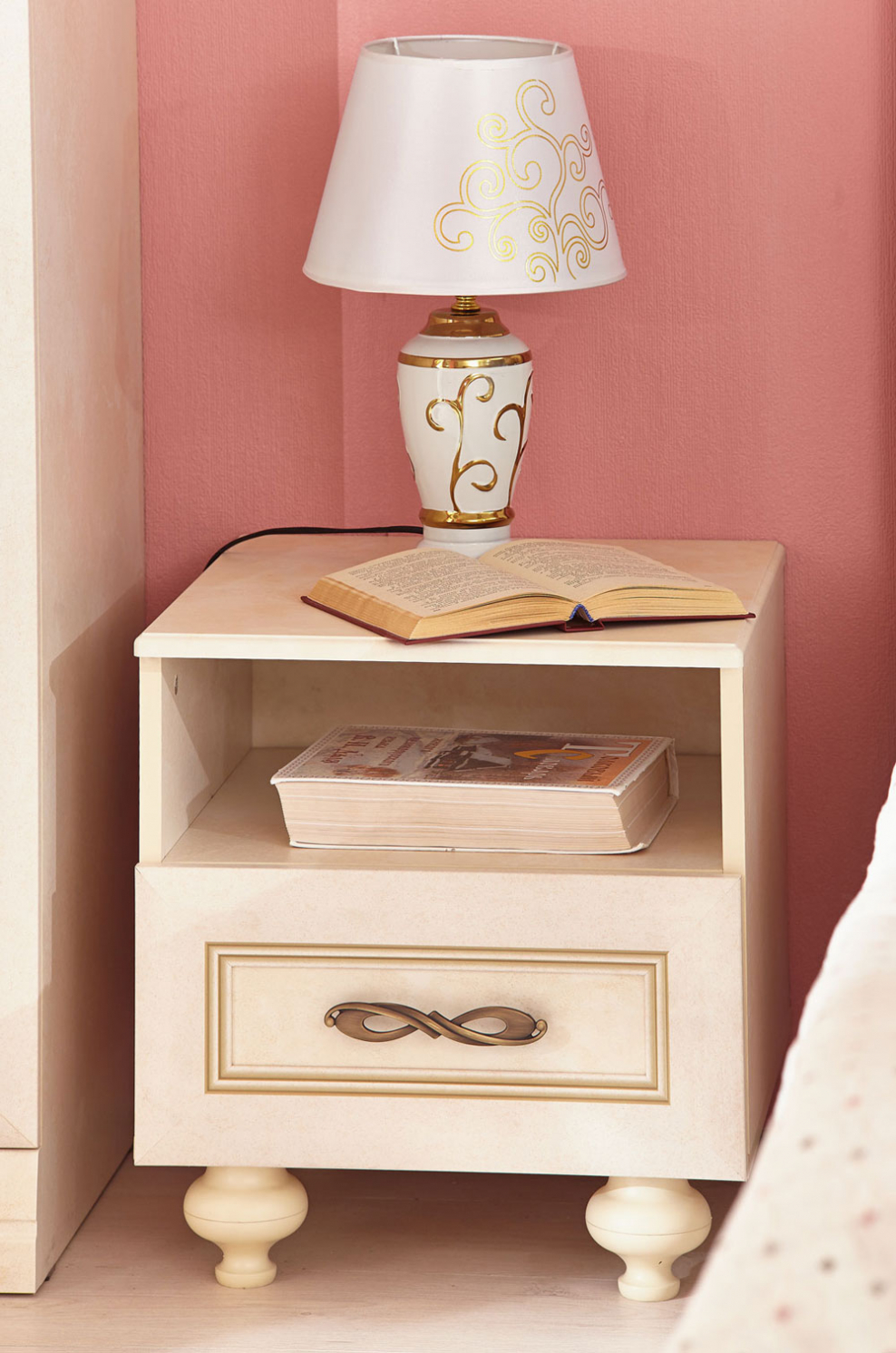 Тумба прикроватная Александрия любимый дом