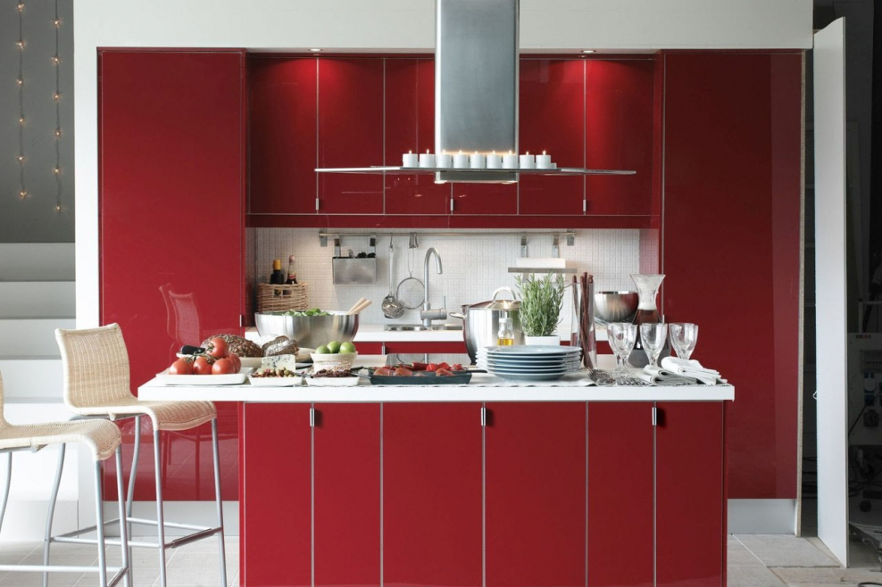 Красный кухонный гарнитур икея