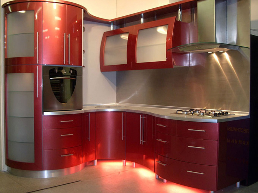 Кухни с гнутыми фасадами