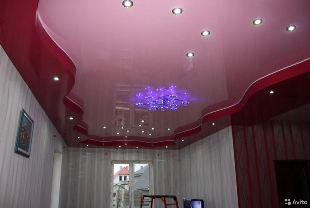 Двухуровневые натяжные потолки