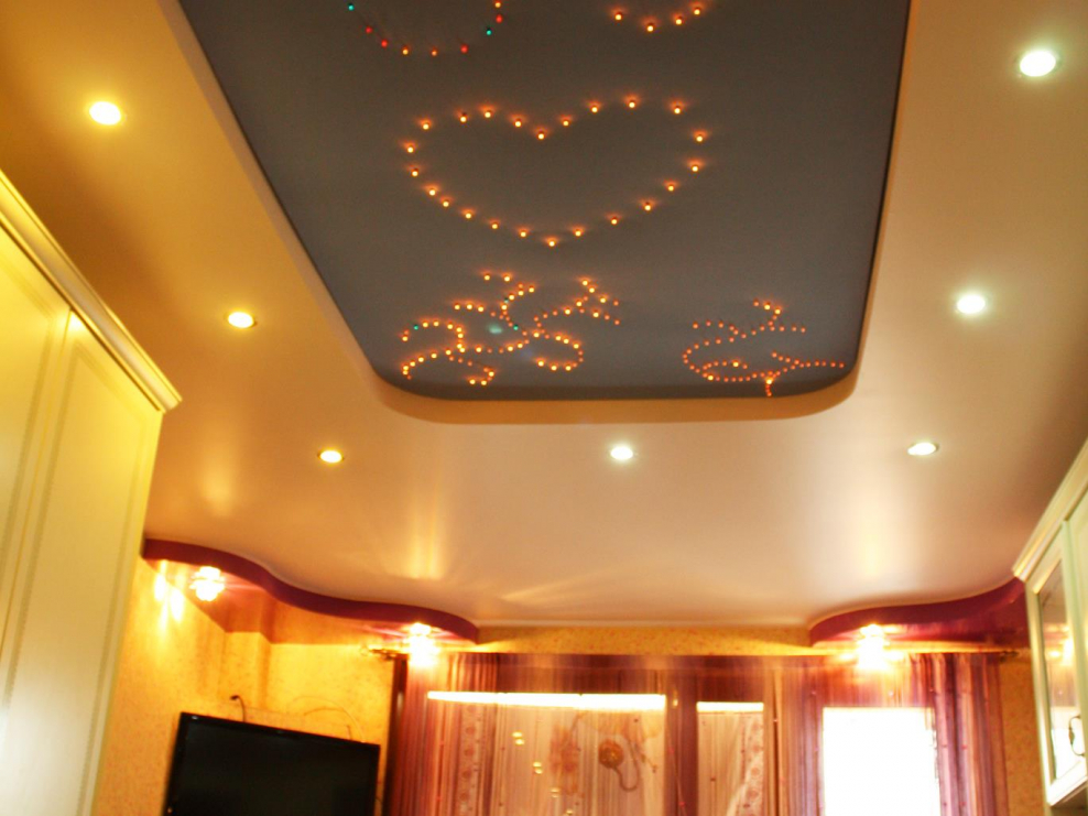 Красивые натяжные потолки двухуровневые
