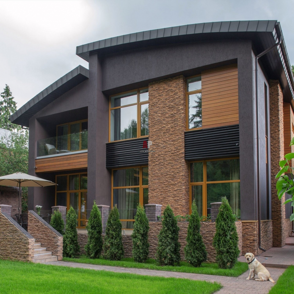 Комбинированная отделка фасада