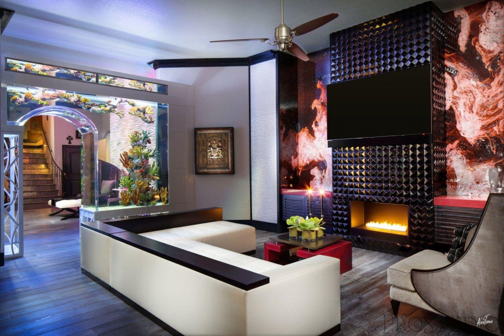 Гостиная с аквариумом