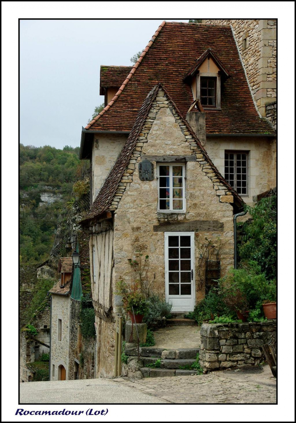 Старинные домики по прямой