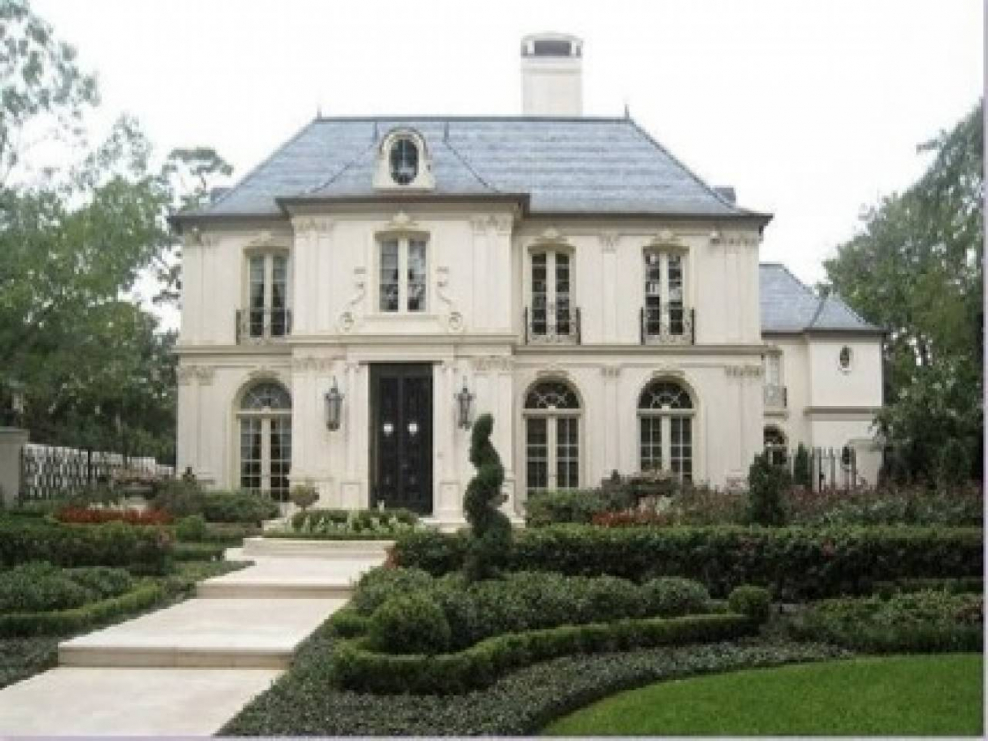 Коттедж во французском стиле Шато
