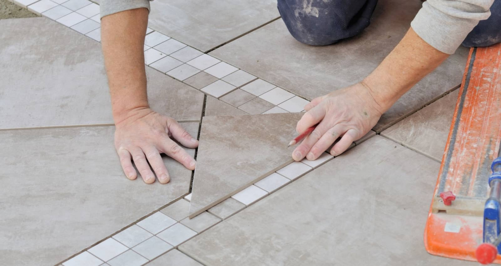 Кладка плитки в ванной