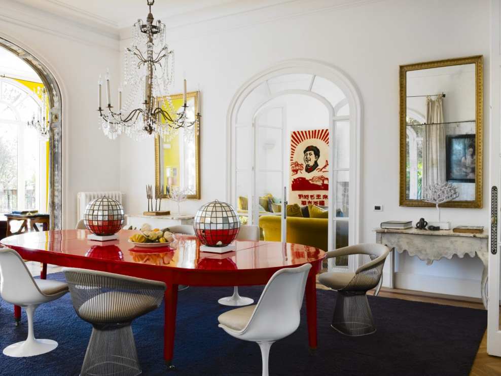 Гостиная в стиле Эклектика с камином