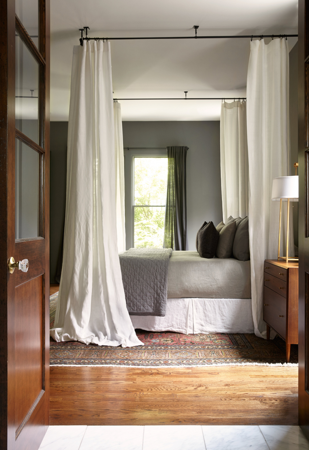 Разделение комнаты занавеской