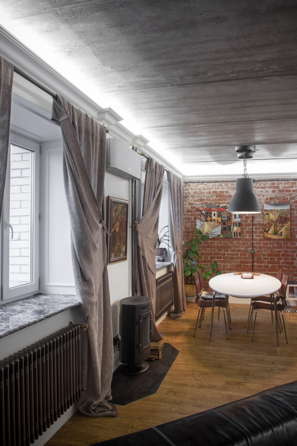 Шторы лофт в интерьере гостиной