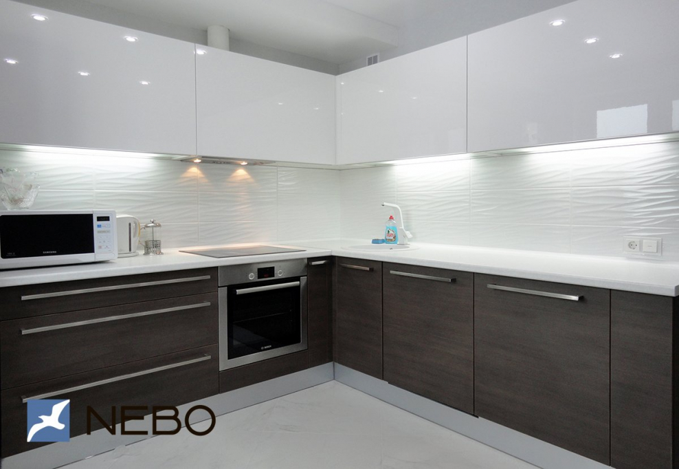 Глянцевые фасады для кухни