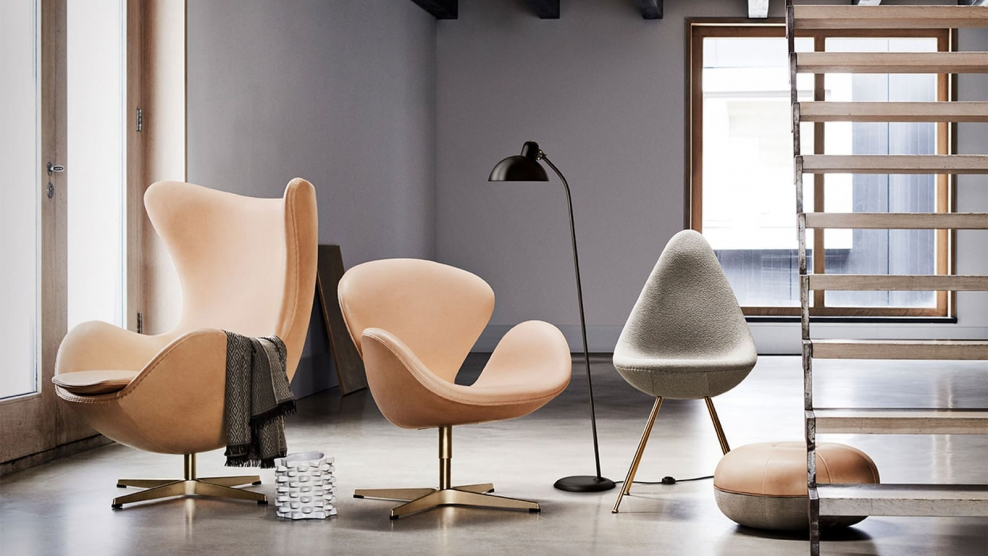 Дизайнерские диван на лапках