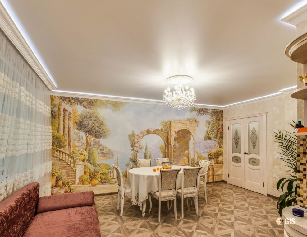 Бежевый натяжной потолок в интерьере