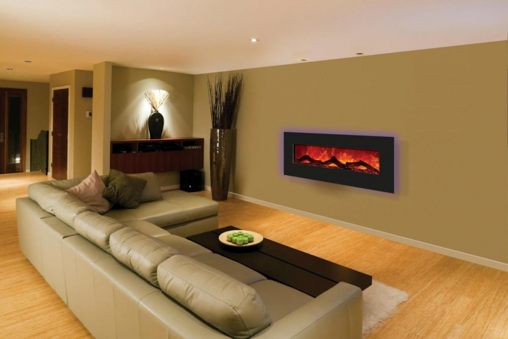 Гостиная с декоративным камином