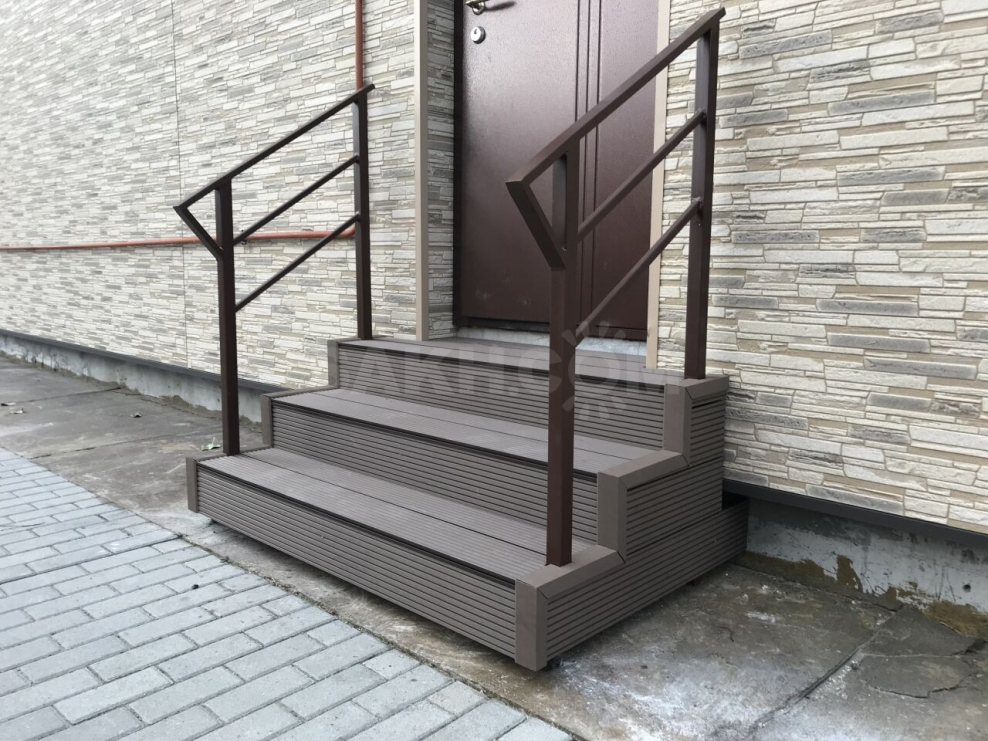 Приставные ступени для крыльца