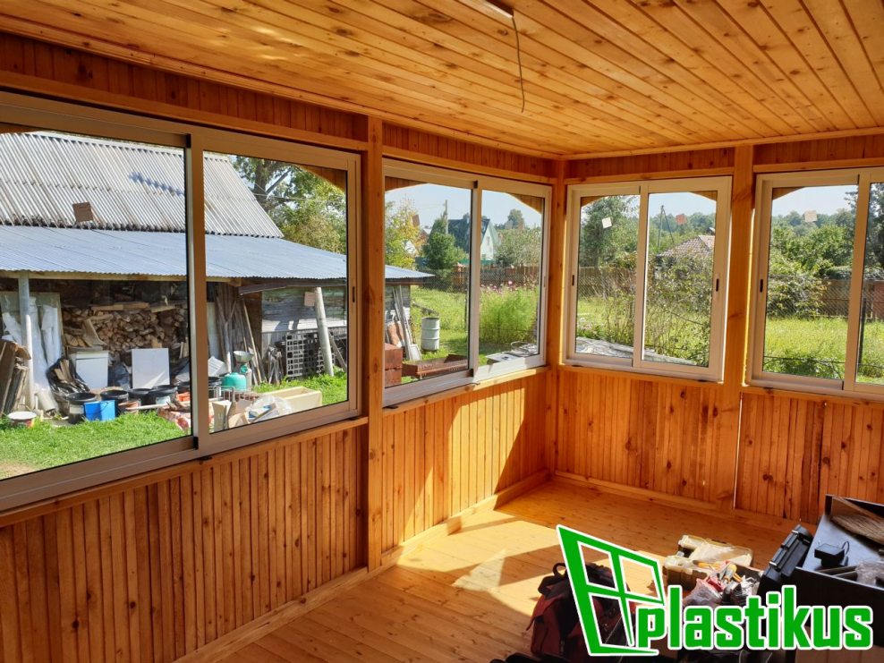 Пристройка к дачному дому