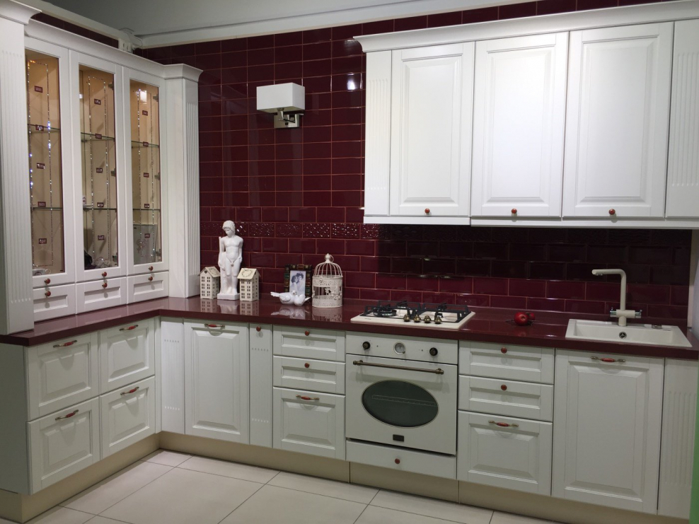 Кухня уно кухонный двор