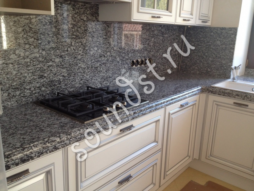 Гранит Рокфорд столешница Зов