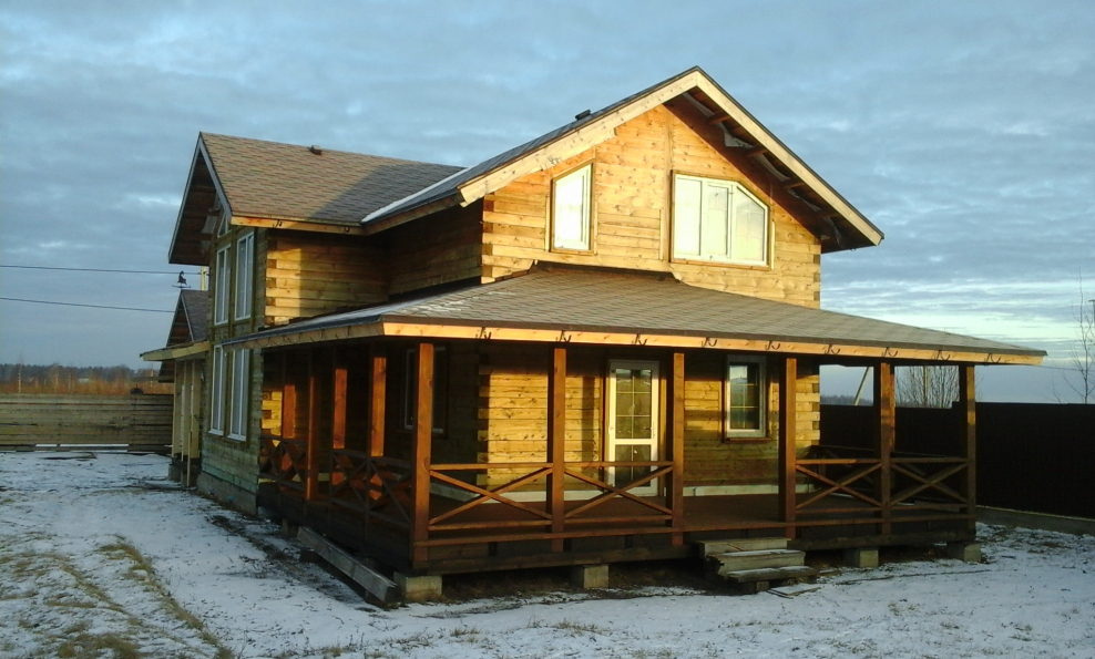 Веранда к деревянному дому