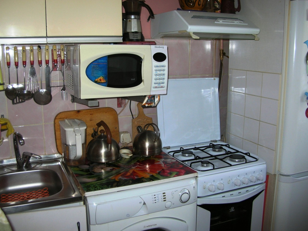 Размещение техники на маленькой кухне