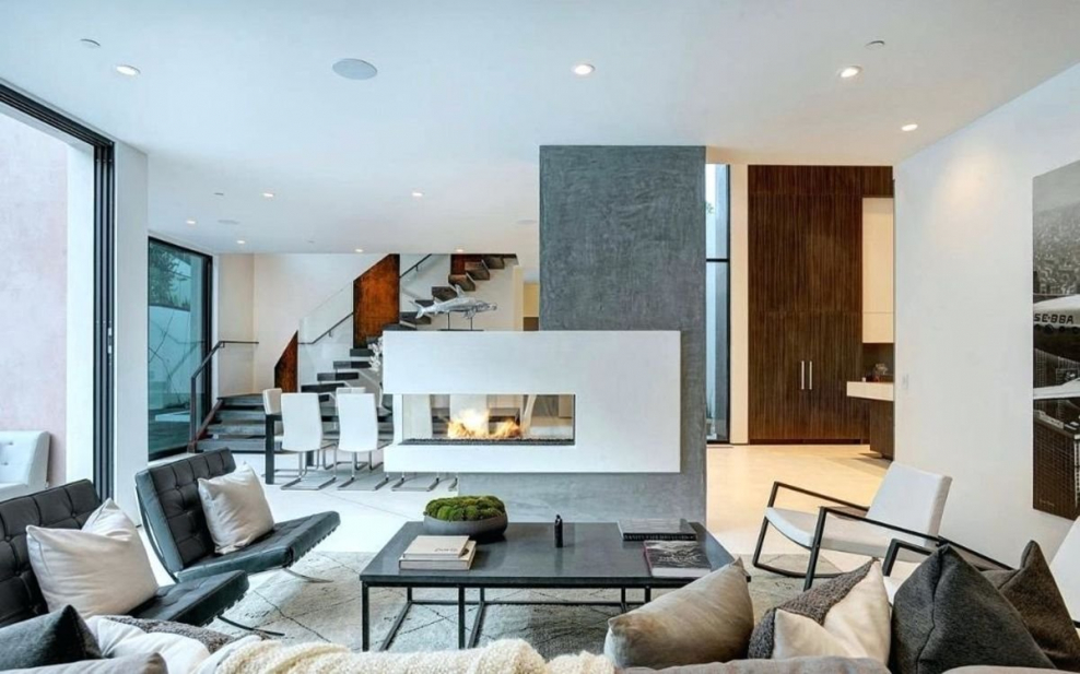 Асимметричная композиция в интерьере