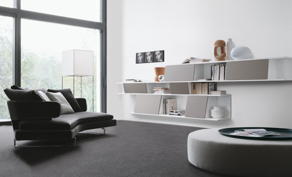 Симметричная композиция в интерьере