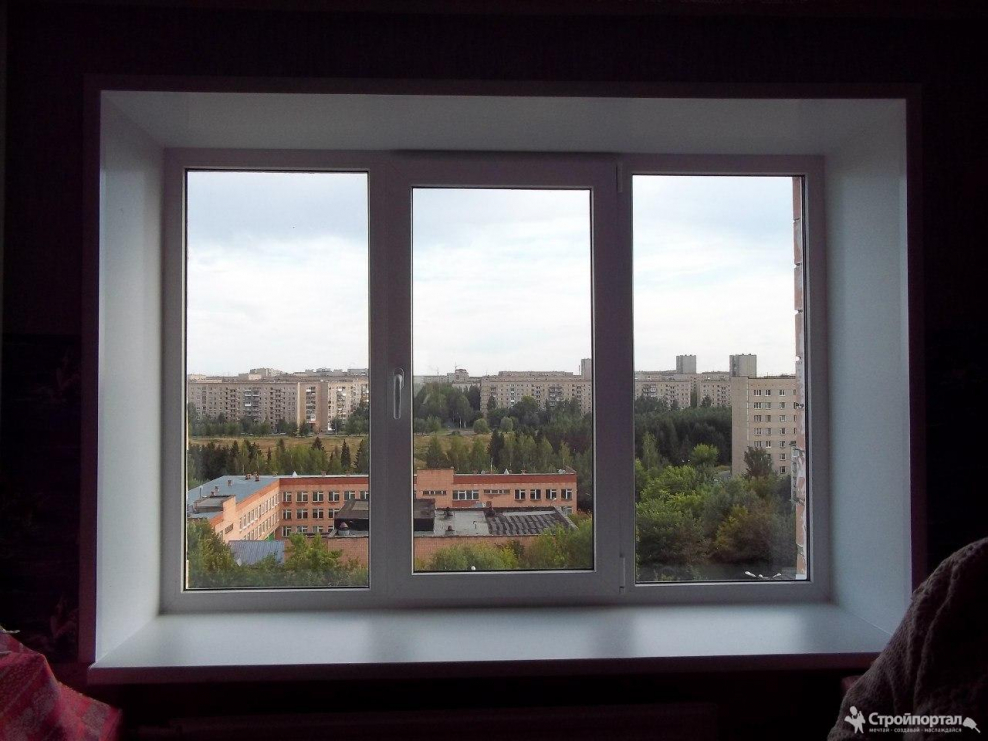 Трехстворчатое окно Rehau