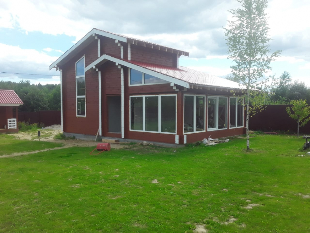 Домик в цветах