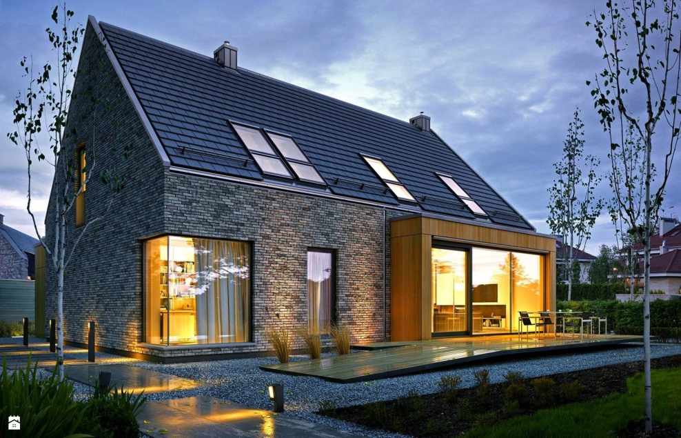 Современный мансардный дом