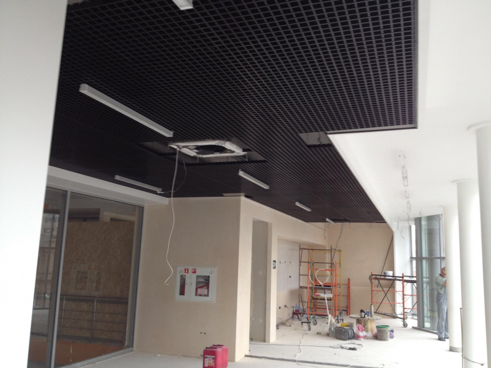 Потолок Грильято лофт офис