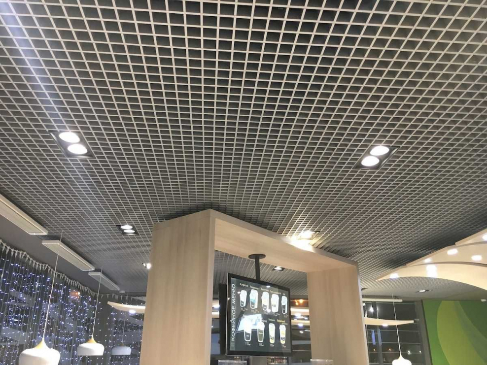 Светильник в Грильято 50х50 черный