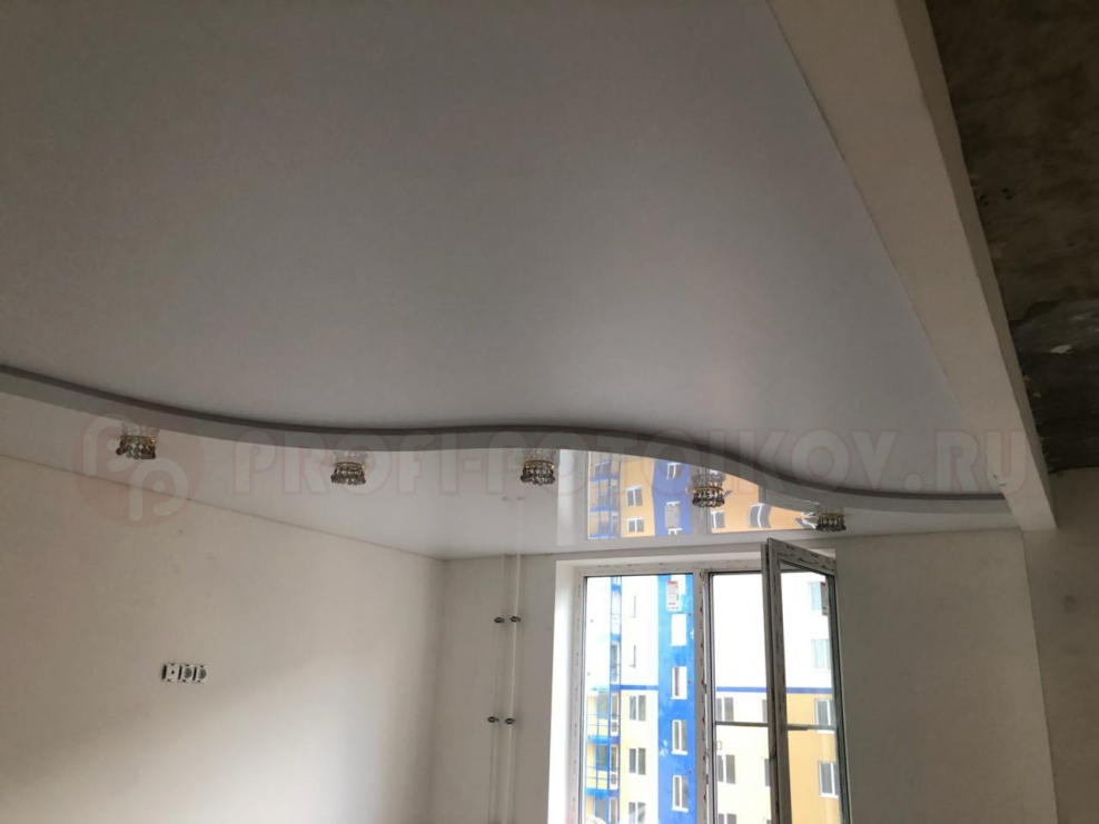 Потолок двухуровневый матовый