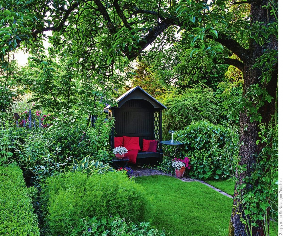 Укромный уголок в саду