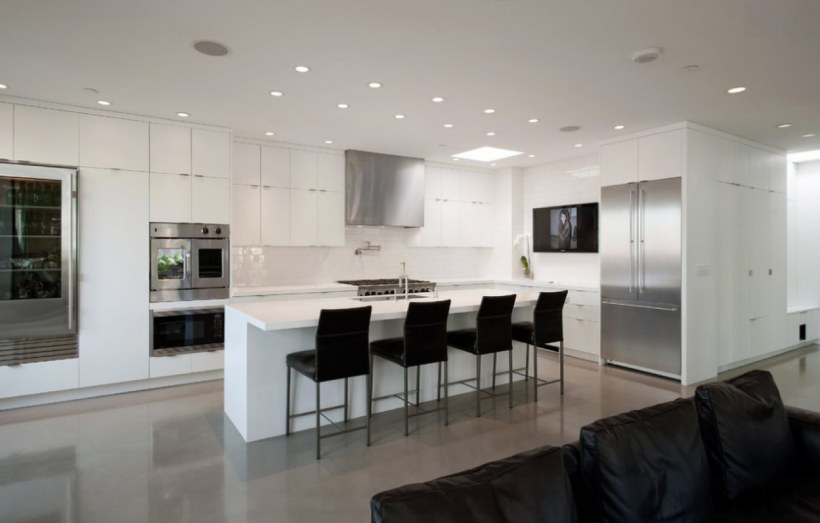 Большая кухня в стиле Минимализм