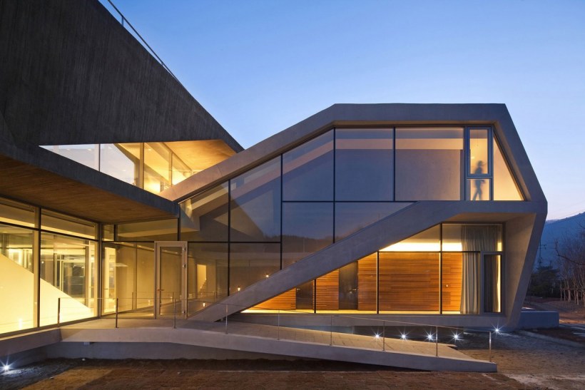 Трёхэтажные особняки в Южной Корее