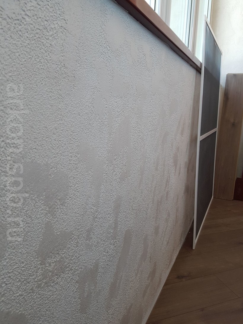 Отделка балкона венецианской